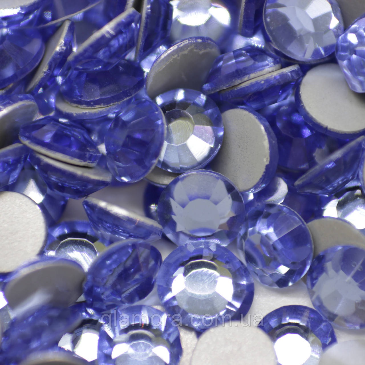 Камни DMC+ (Корея).Lt Sapphire ss16(4mm).Цена за 100шт