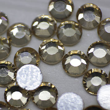 Cтрази DMC+ (Корея).Silk ss16(4mm).Цена за 100шт