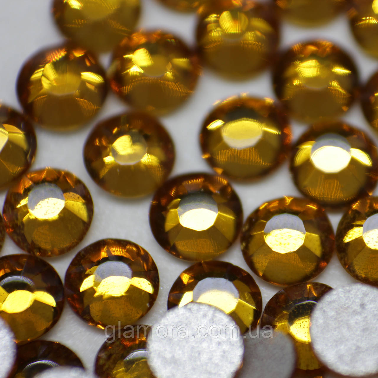 Стрази ДМС+ (Корея)HF Topaz.Розмір ss16(4mm).Гір'яна фіксація.Ціна за 100шт
