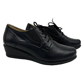 Шкіряні туфлі на танкетці жіночі чорного кольору “Style Shoes”