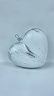 Новорічні прикраси декор — серце біле зі сріблом Іграшка на ялинку — серце зі сріблястою затертістю