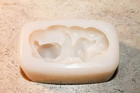 Вот такая получилась силиконовая формочка для тиражирования мыла оригинальной формы в домашних условиях