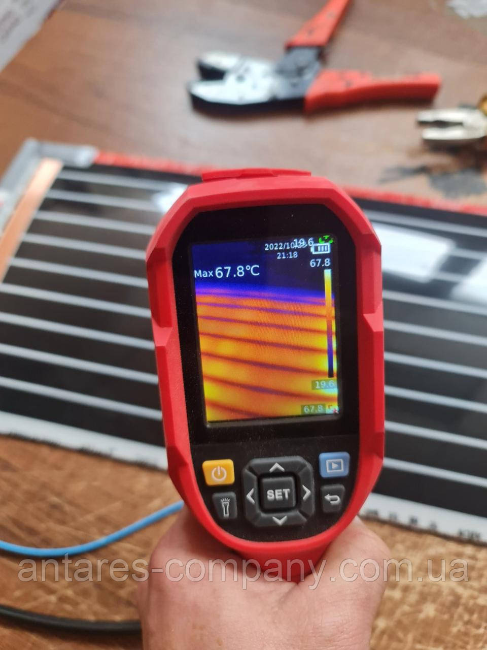 Потужний обігрів плівкою RexVa, розміром 0,50 х 0,25 (нагрів 60-70 гр)