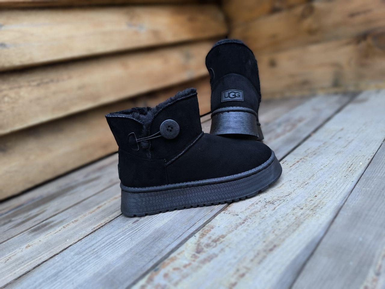 Угги UGG ботиночки ЧЕРНЫЕ BLACK короткие на высокой подошве с ПУГОВИЦЕЙ утепленые женские зимние