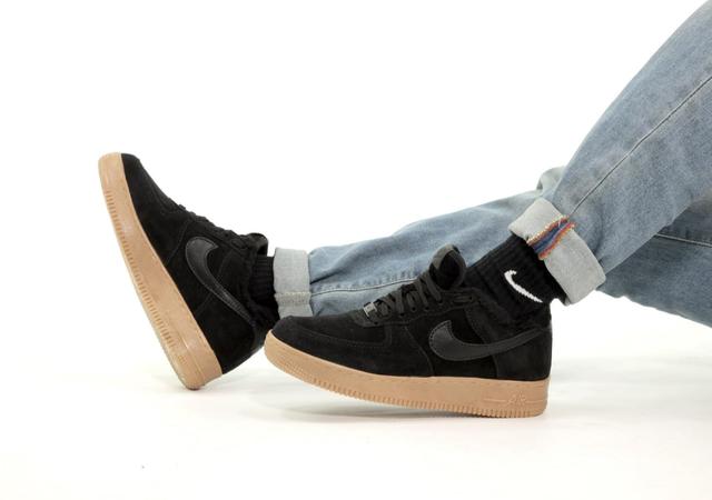 Кроссовки мужские зимние Nike Air Force Winter Black. Кроссовки мужские Найк Аир Форс черные с мехом замшевые