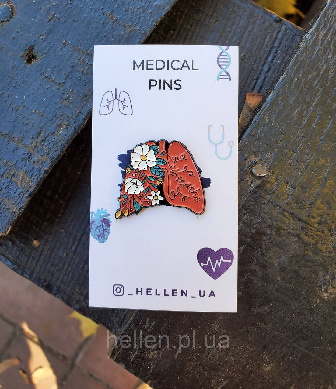 Медична брошка "Легені в квітах"