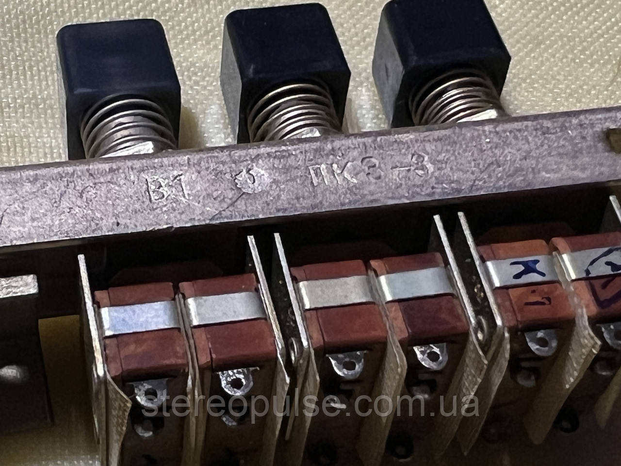 Перемикач кнопочний ПК3 - 3