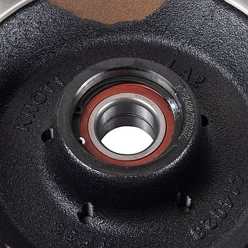 Гальмівний барабан Knott Autoflex F250 5x112 250x40 M12 × 1,5,5 з підшипником 39/72x37 мм 25655C02, фото 2
