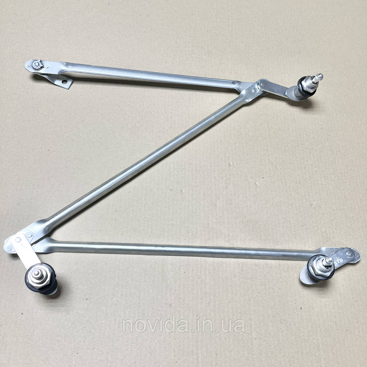 Тяга склоочисника КамАЗ ЄВРО (3-х щіткова трапеція) 272-5205500