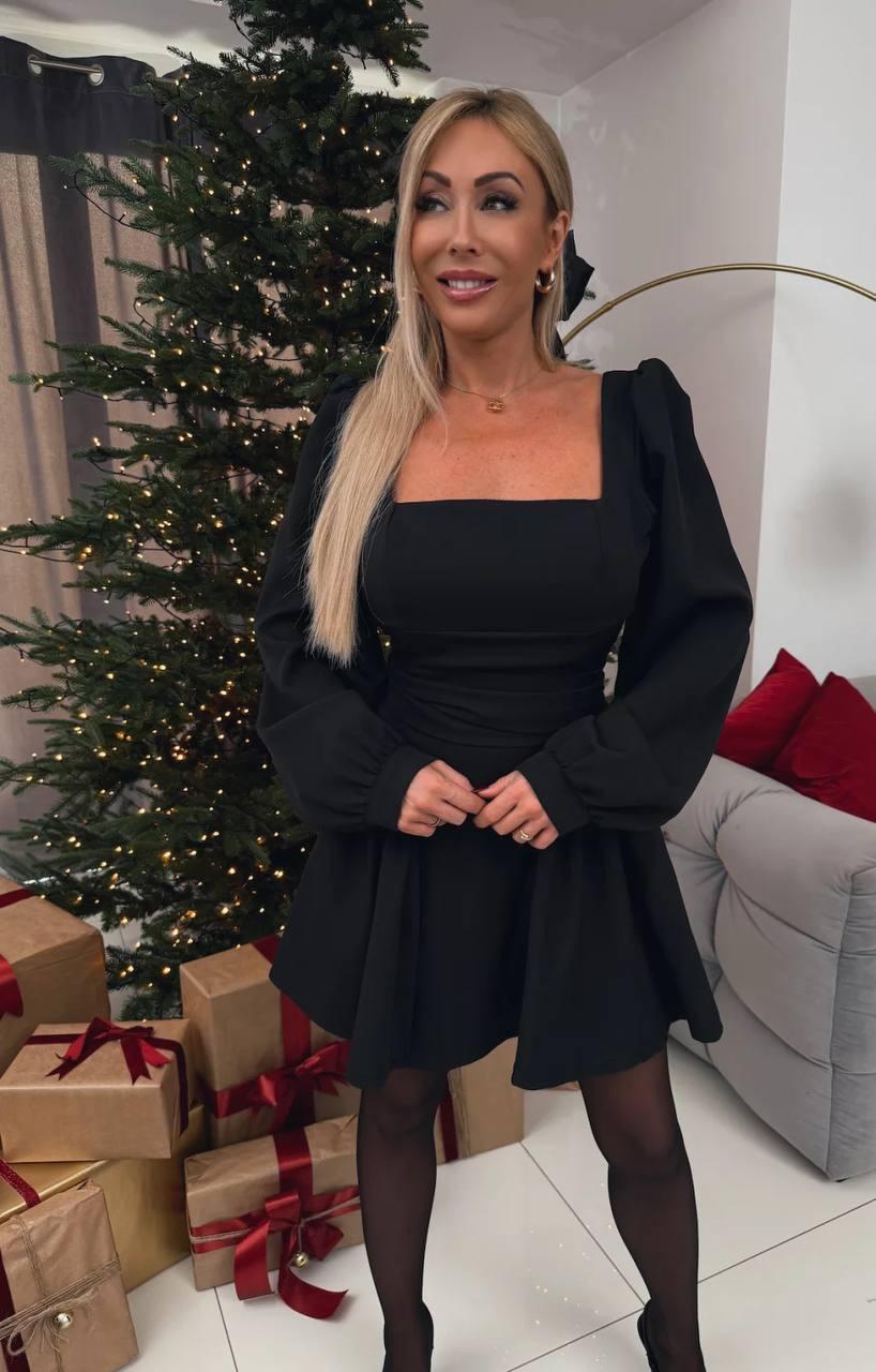 Чорна жіноча приталена ошатна коротка сукня з костюмки з пишною об'ємною спідницею і квадратним вирізом, фото 1