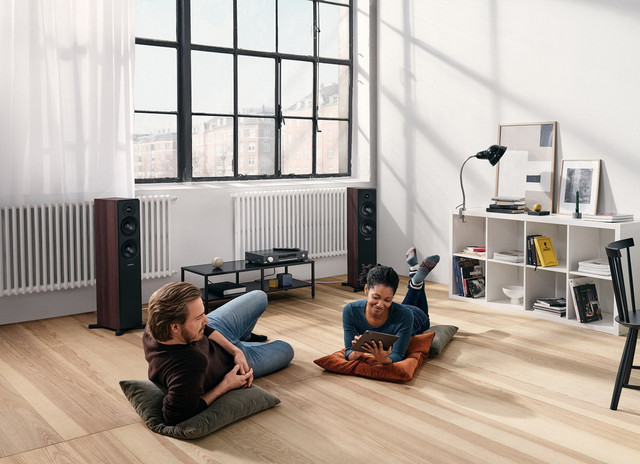 Dynaudio Emit 30