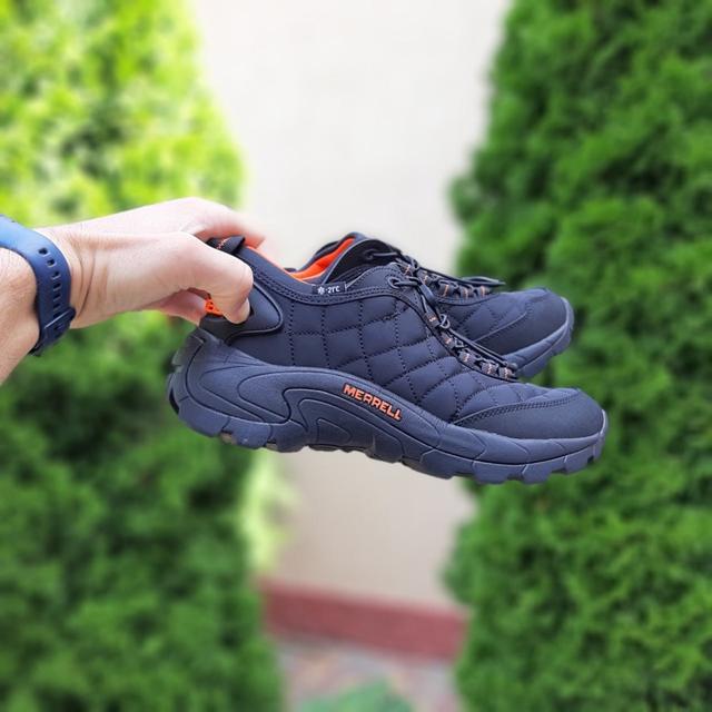 Мужские кроссовки