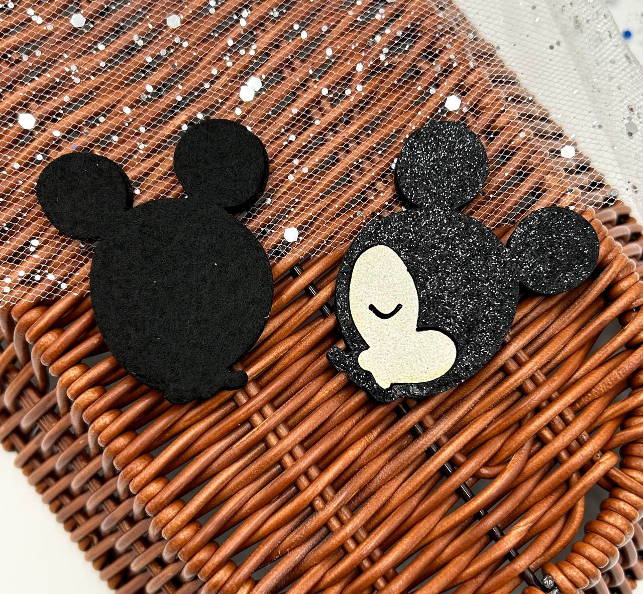 Патч із фетру / Аплікація новорічна / « Mickey mouse » / 5,5*4 см / №28