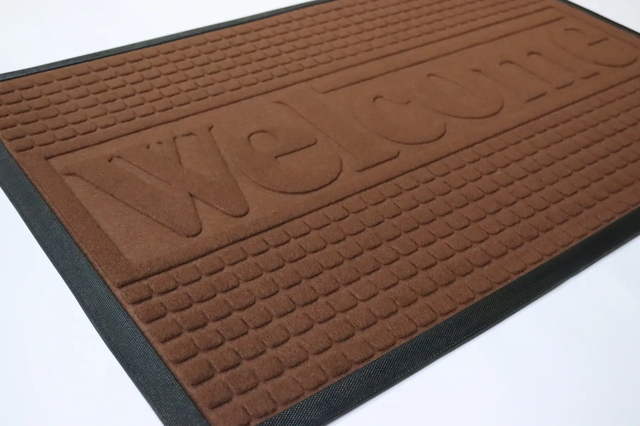 Килимок 90*60 см брудозахисний на гумовій основі коричневий з бортиком