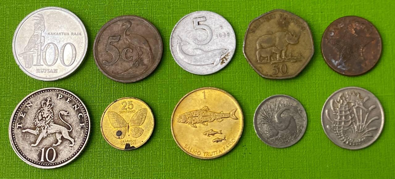 Набір монет "Фауна на монетах" 10 монет — 10 країн