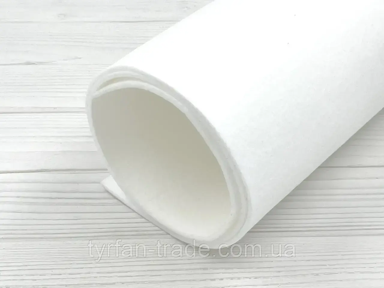 Повсть синтетичний технічний білий 3 мм