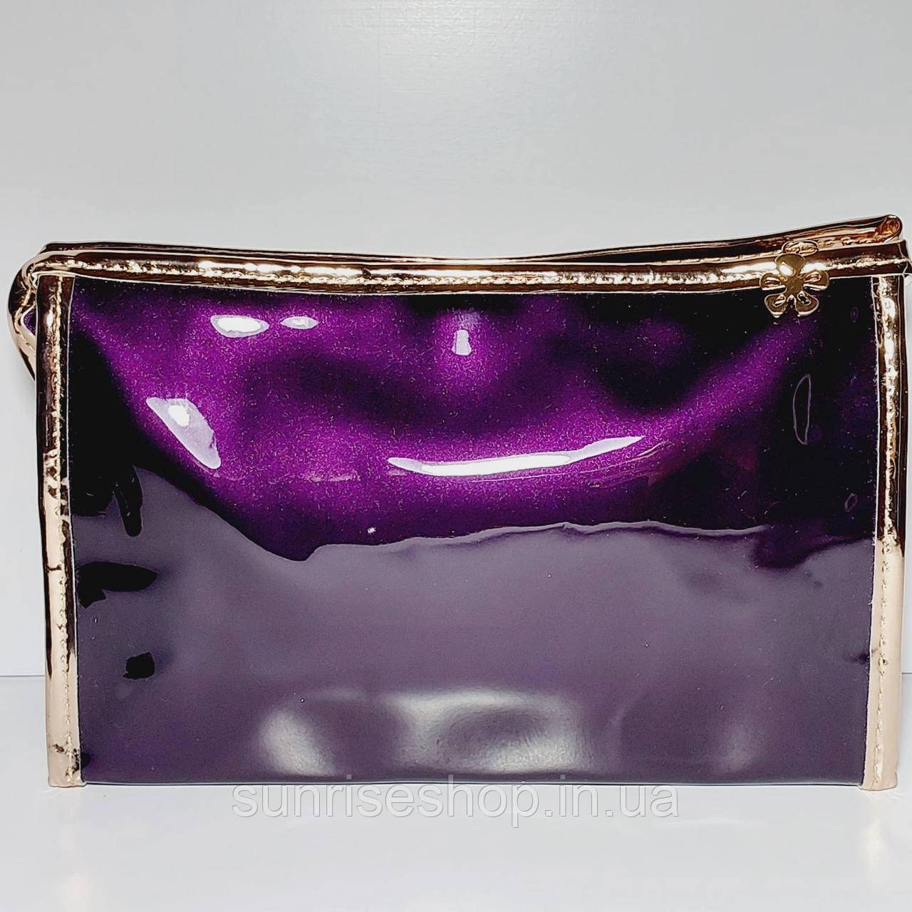 Косметичка лакована прямокутна