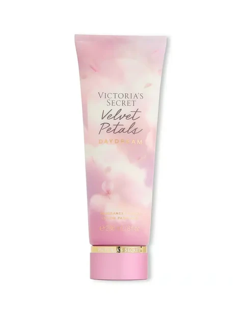 Лосьйон для тіла парфумований Victoria's Secret Velvet Petals Daydream Body Lotion, 236ml