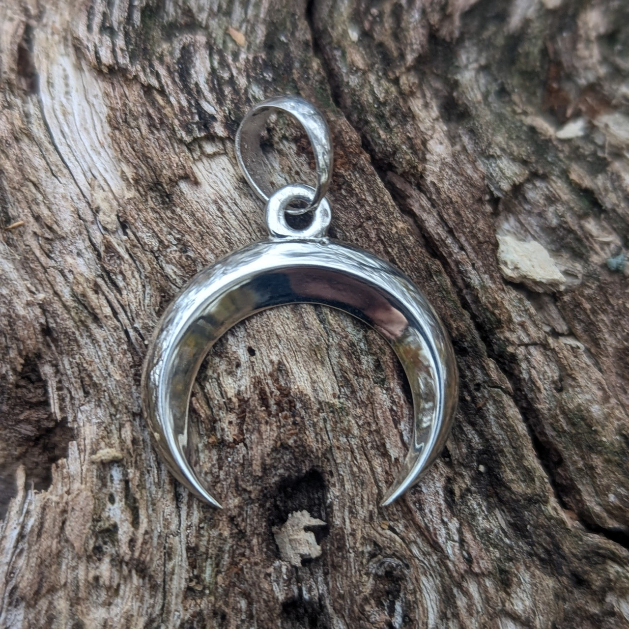 Лунниця, луниця, місяць жіночий оберег