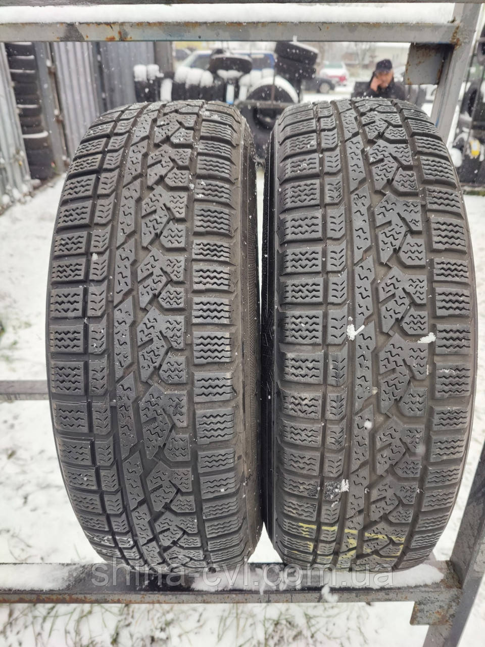 Зимові шини 215 70 r16 100T Kumho I*Zen RV