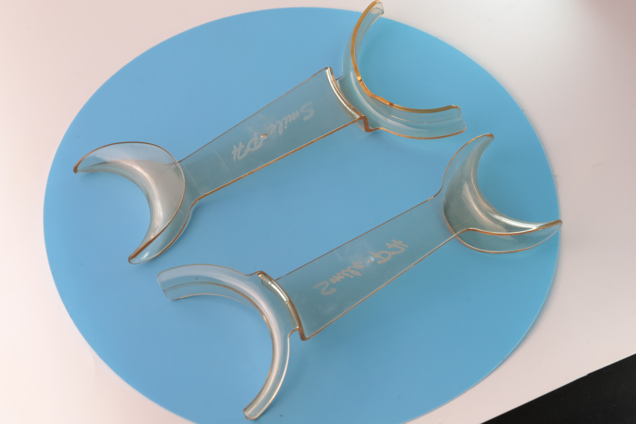 Ретрактори для губ роторозширювачі (Великі пара) ретрактори для фото  прозорі(набір 2 шт)