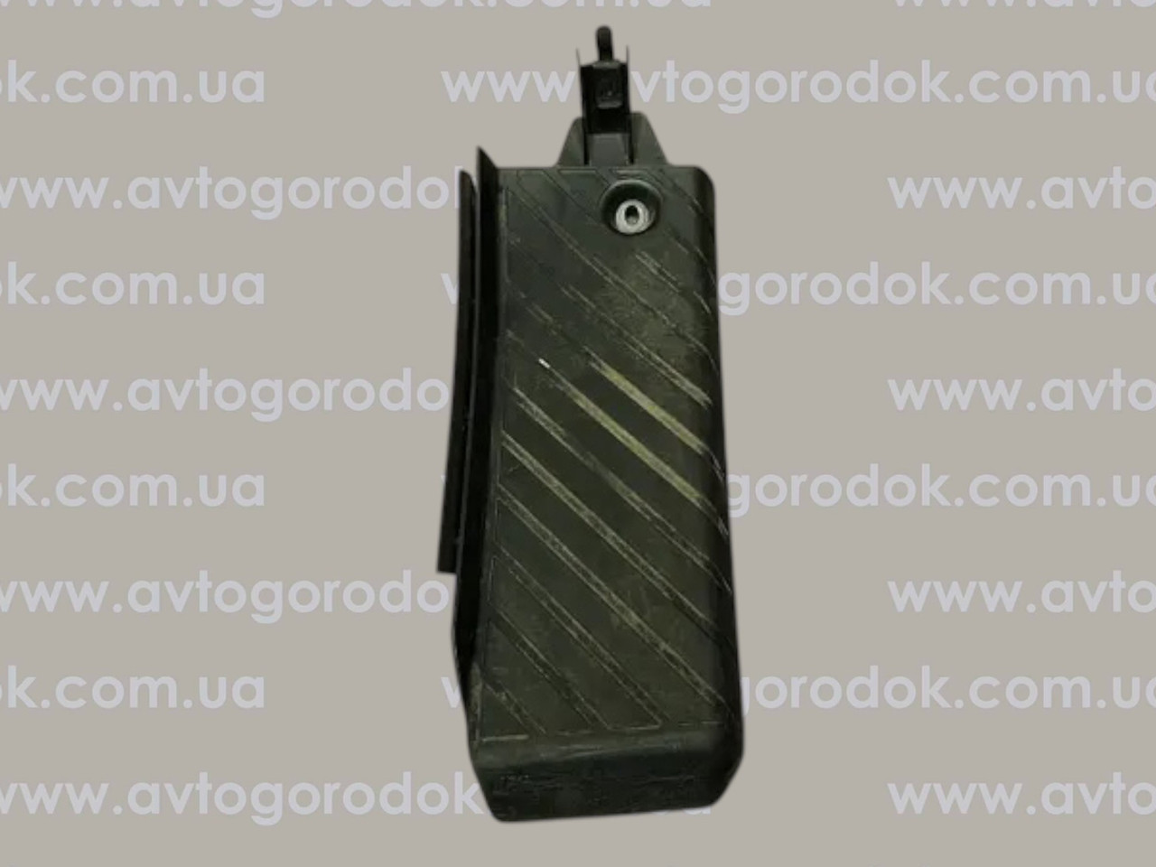 Накладка підніжки Audi A6 C6