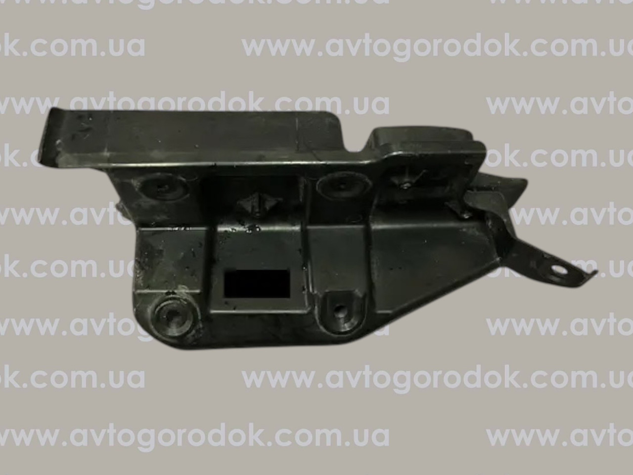 Кронштейн заднього бампера лівий Audi A6 C6
