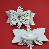 Сніжинки на заколках чи резинках Сніжинка заколка резинка Снежинка Бантики сніжинки Новорічні резиночки, фото 3