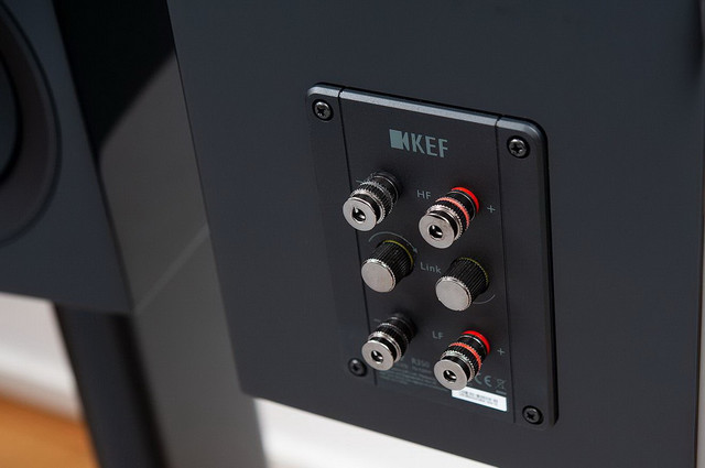 KEF R3