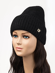 Жіноча шапка з Ангори у чорному кольорі