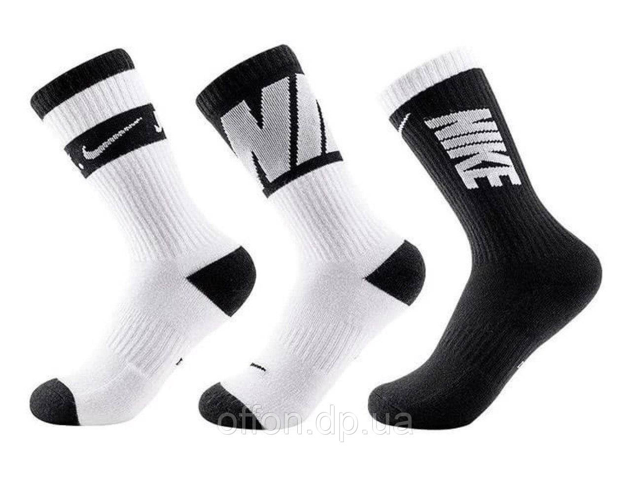 Шкарпетки високі Nike Unisex Everyday Cushioned Crew Socks DA2402-902 3 пари чорні білі