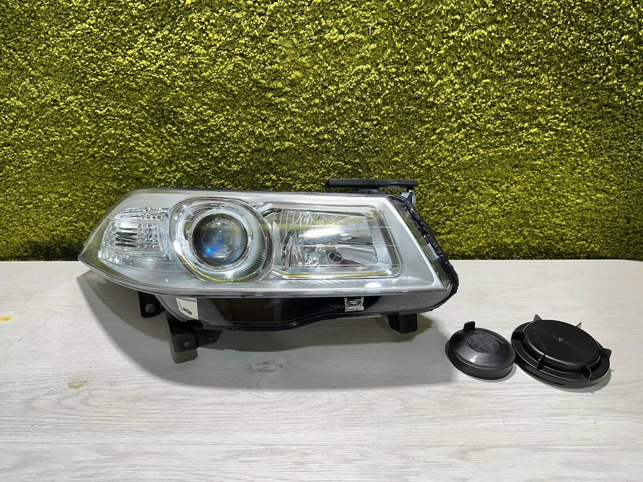 Фара основна права лінза нова Renault Megane 2 2006-2008 Рено Меган 2 7701063220