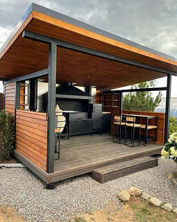 Мангальна зона з дерева та металу