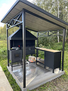 Мангальна зона з дерева та металу