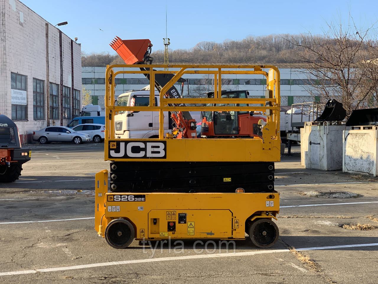 Електричний ножичний підйомник JCB S2632E