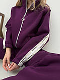 Фіолетово-бордовий теплий жіночий спортивний костюм на змійці з турецького футеру з лампасами, фото 9