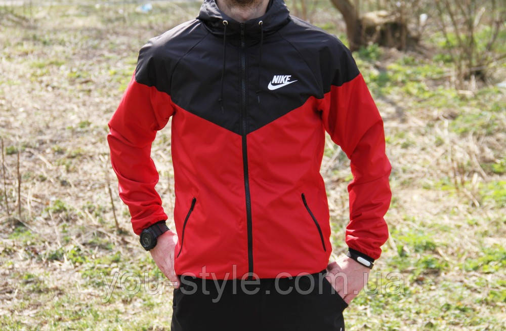 Вітрівка Nike червоно-чорна