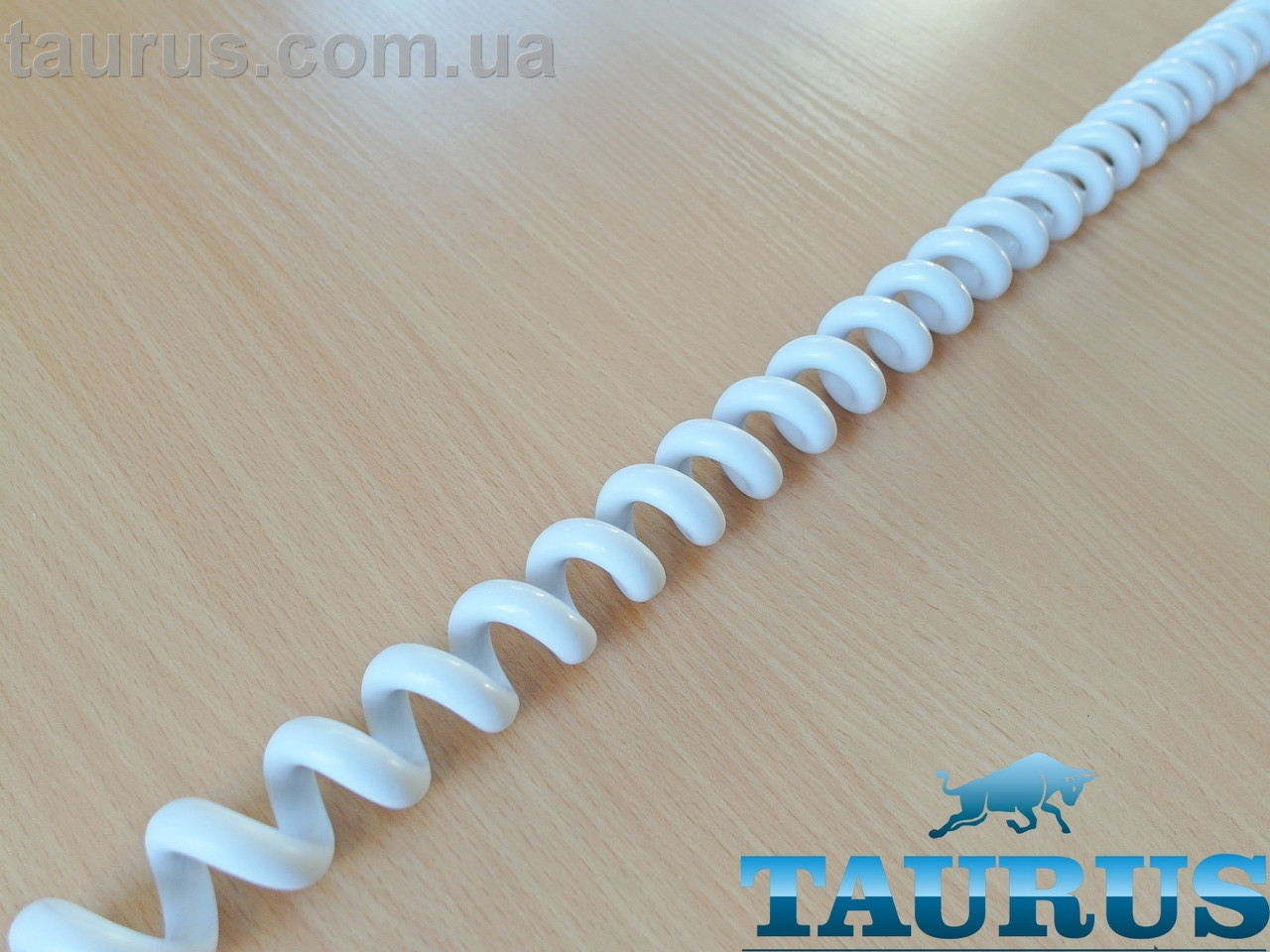 Кабель спіральний білий ThermoPulse Power White 3.0m 3G1.5 /розтягнення до 18 м. Потужність до 3500W. Мідь