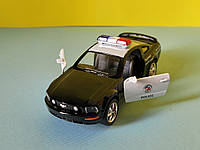 Іграшка FORD MUSTANG GT POLICE 2006 KINSMART метал машинка Форд Мустанг інерція