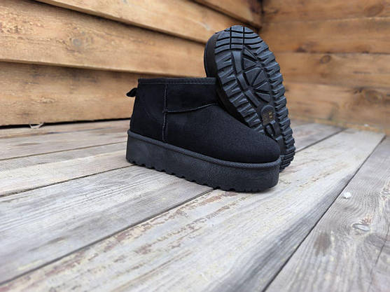 Уги короткі черевички теплі ЧОРНІ на високій підошві з лейбл UGG екозамша жіночі зима, фото 6