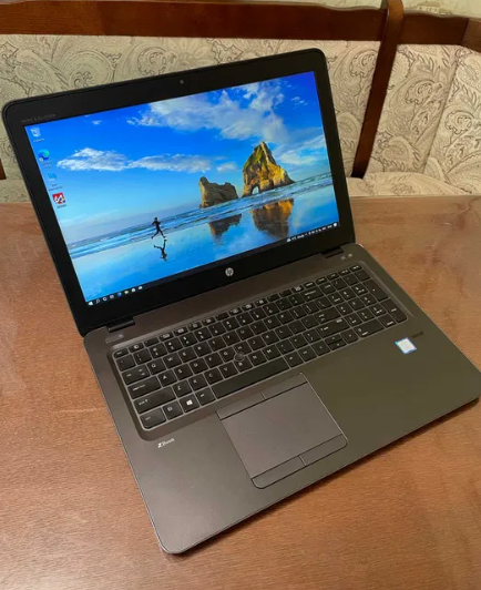 Б/в Ноутбук Б-клас HP ZBook 15u G4 15.6" 1920x1080| Core i7-7500U| 8 GB RAM| 256 GB SSD| FirePro W4190M 2GB