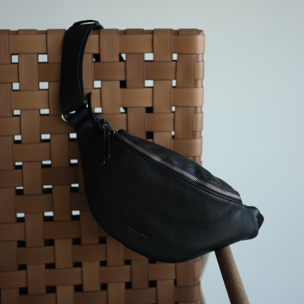 Якісна поясна сумка екошкіра чорний Арт.CM7209 black DavidJones Французька