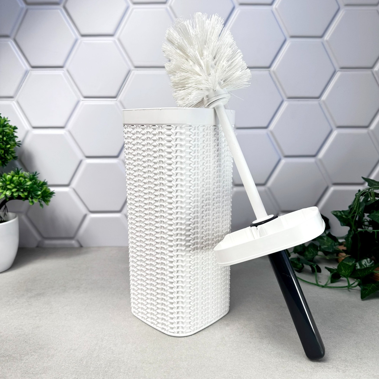 Йорж для унітазу у високій білій кубічній підставці, 375 Irak Plast