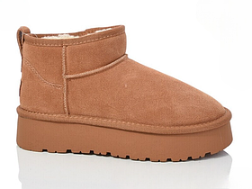 Жіночі зимові теплі замшеві короткі уги в рудому кольорі