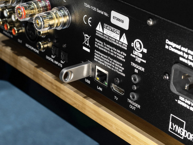 Lyngdorf TDAI-1120 Lyngdorf TDAI-1120