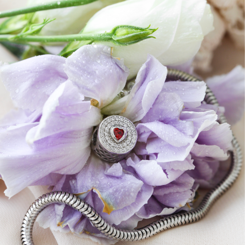 Підвіс срібний камінь сердечко та білими фіанітами LOVE-SHOP