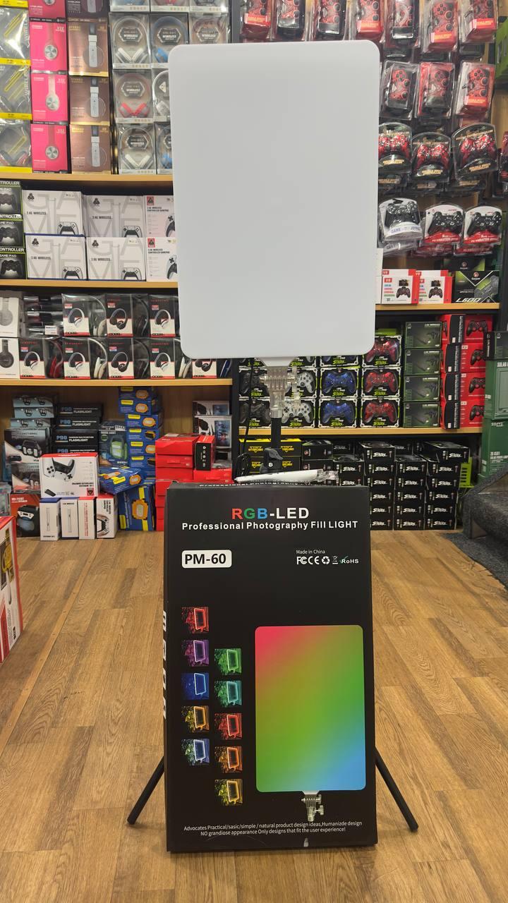 Світлодіодна RGB Led-лампа для фотостудії PM-60 RGB 24"