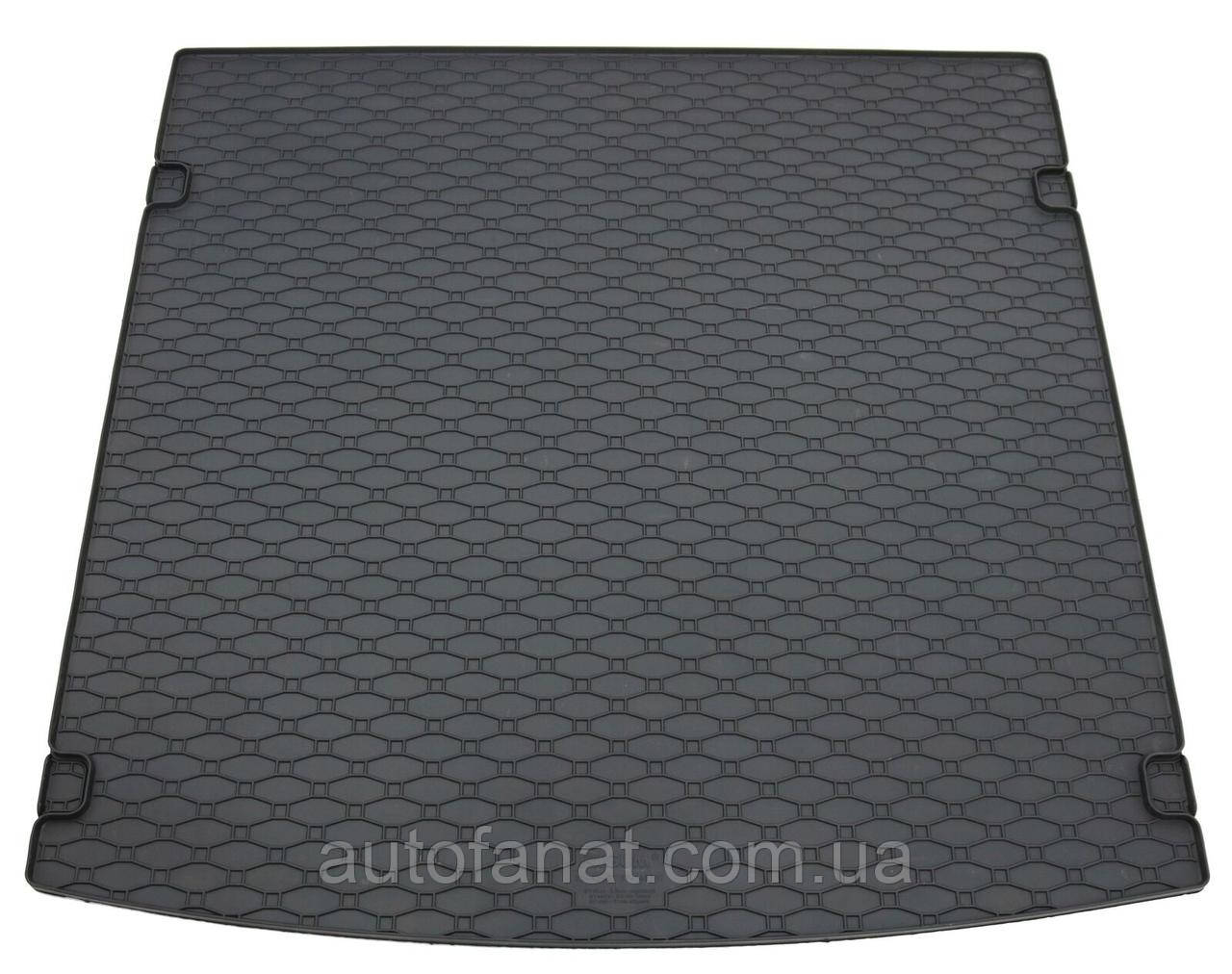 Килимок у багажник AUDI Q7 5 місць 2007-/7 місць - відкинуть 3-й ряд, гумовий Rigum Чехія (402117), фото 1