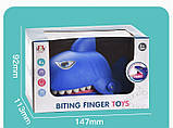 Настільна гра Акула кусає палець Wizhikang синій 04078, фото 5