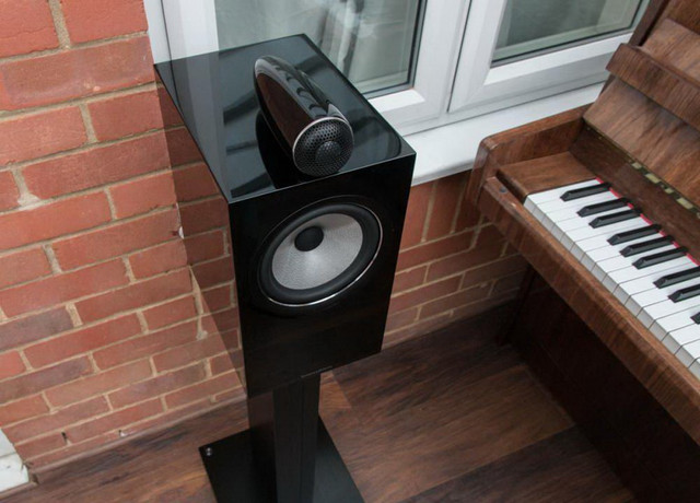 Bowers & Wilkins 705 S2 Anniversary Edition